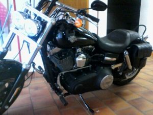 Sacoche Myleatherbikes Harley Dyna Fat bob